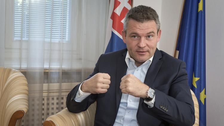 Петер Пеллегріні став новим головою словацького уряду Петер Пеллегріні став новим головою словацького уряду