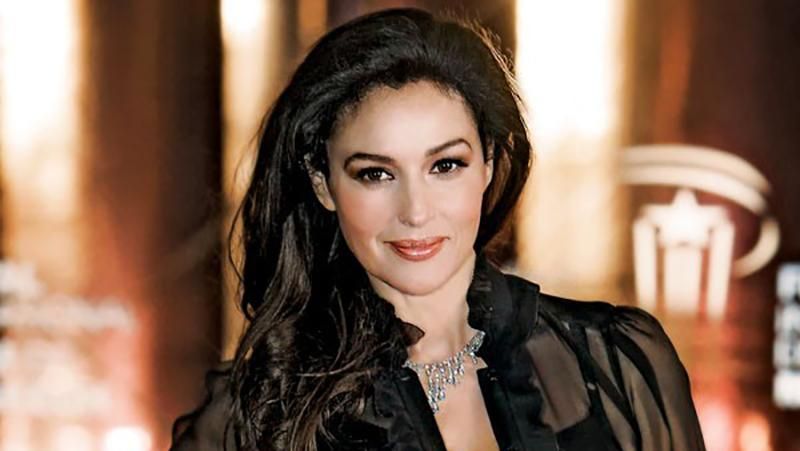 Роскошная Моника Беллуччи появилась на вручении престижной кинопроемии: фото