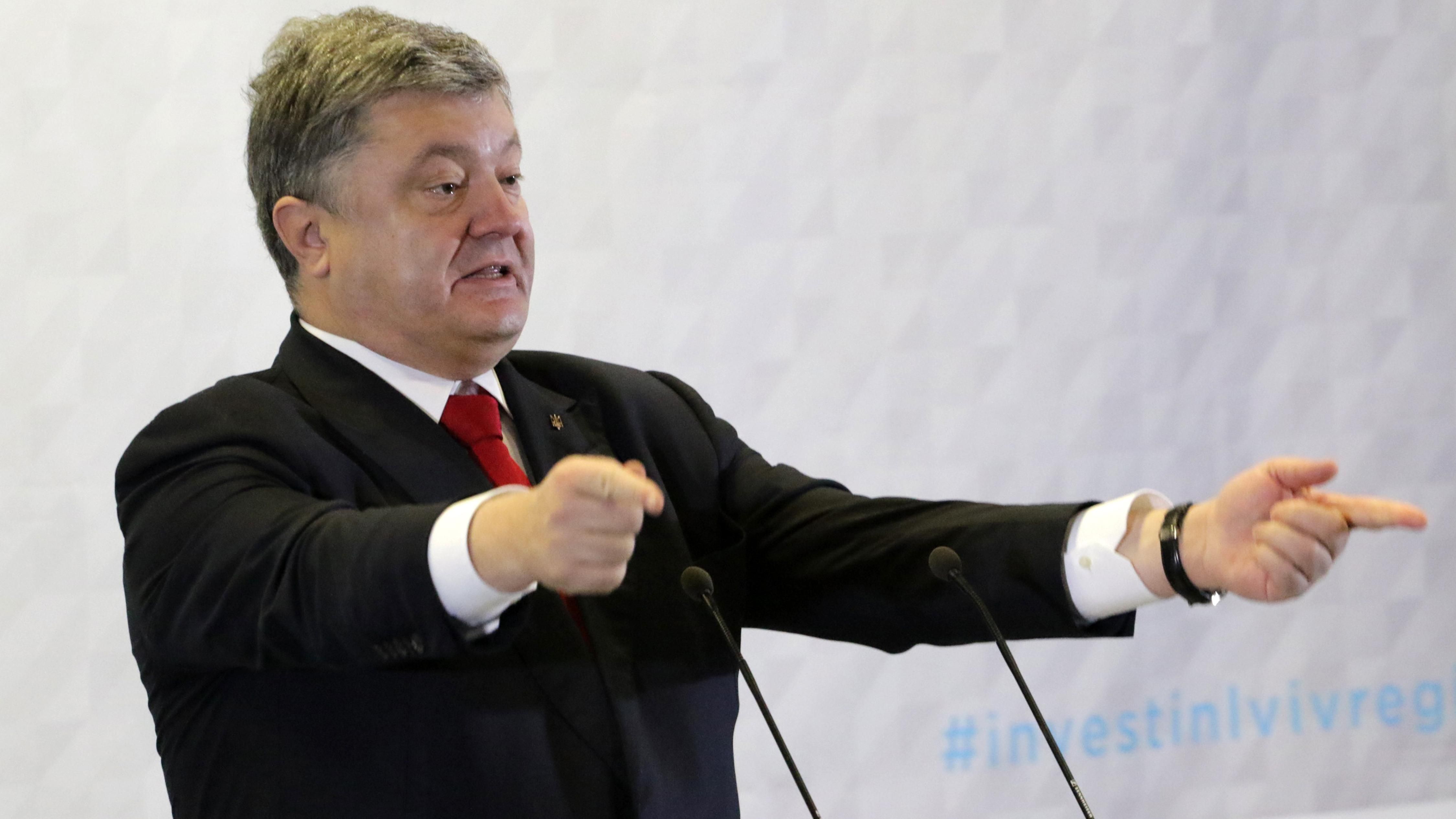 Порошенко хоче внести важливі зміни до Конституції Порошенко хоче внести важливі зміни до Конституції