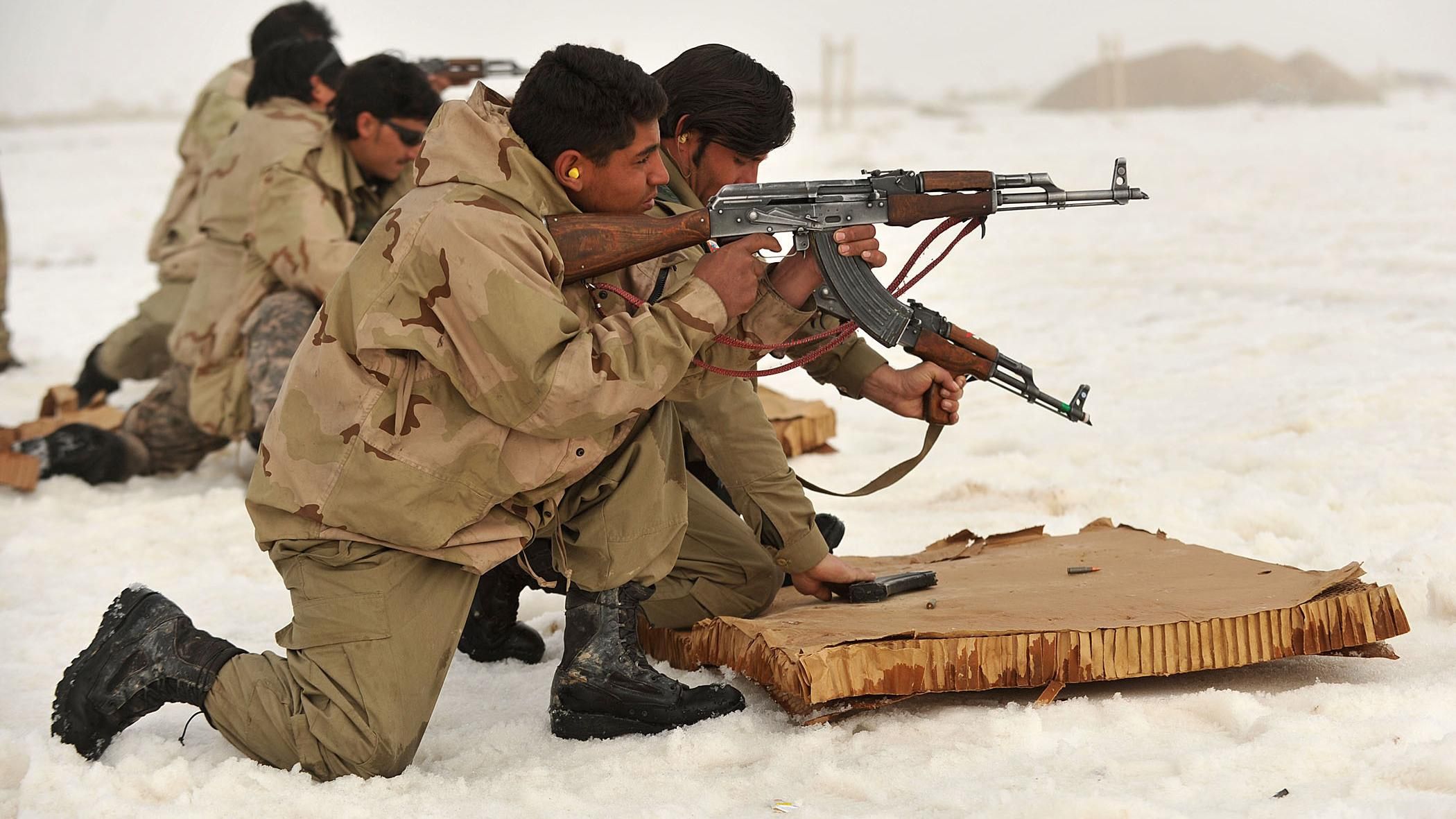 Американський генерал звинуватив Росію у постачанні зброї терористам Американський генерал звинуватив Росію у постачанні зброї терористам