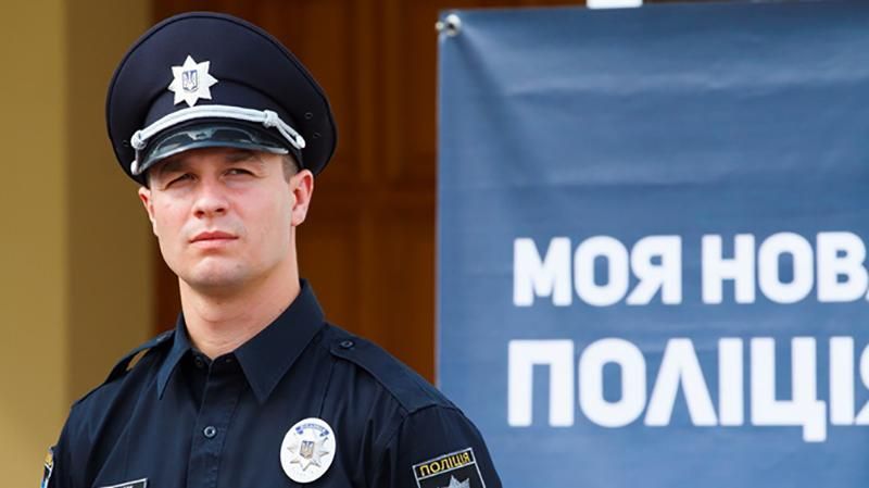 Маску і не снилось: колишній керівник поліції влаштував виставу після п'яного кермування Маску і не снилось: колишній керівник поліції влаштував виставу після п'яного кермування