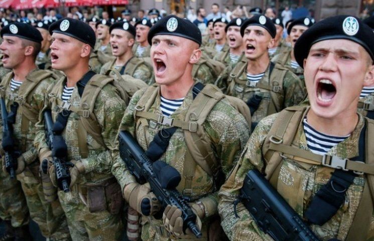 Бойцы ВСУ могут поддержать идею военного переворота, – Белецкий