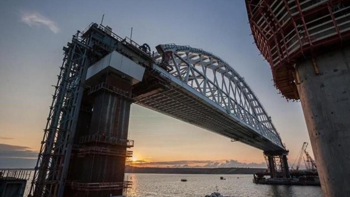 У Керчі зводять естакаду: опубліковано свіжі фото з будівництва моста в Крим У Керчі зводять естакаду: опубліковано свіжі фото з будівництва моста в Крим