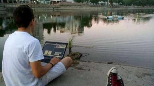 Українець створив робота, який допоможе очищати водойми Українець створив робота, який допоможе очищати водойми