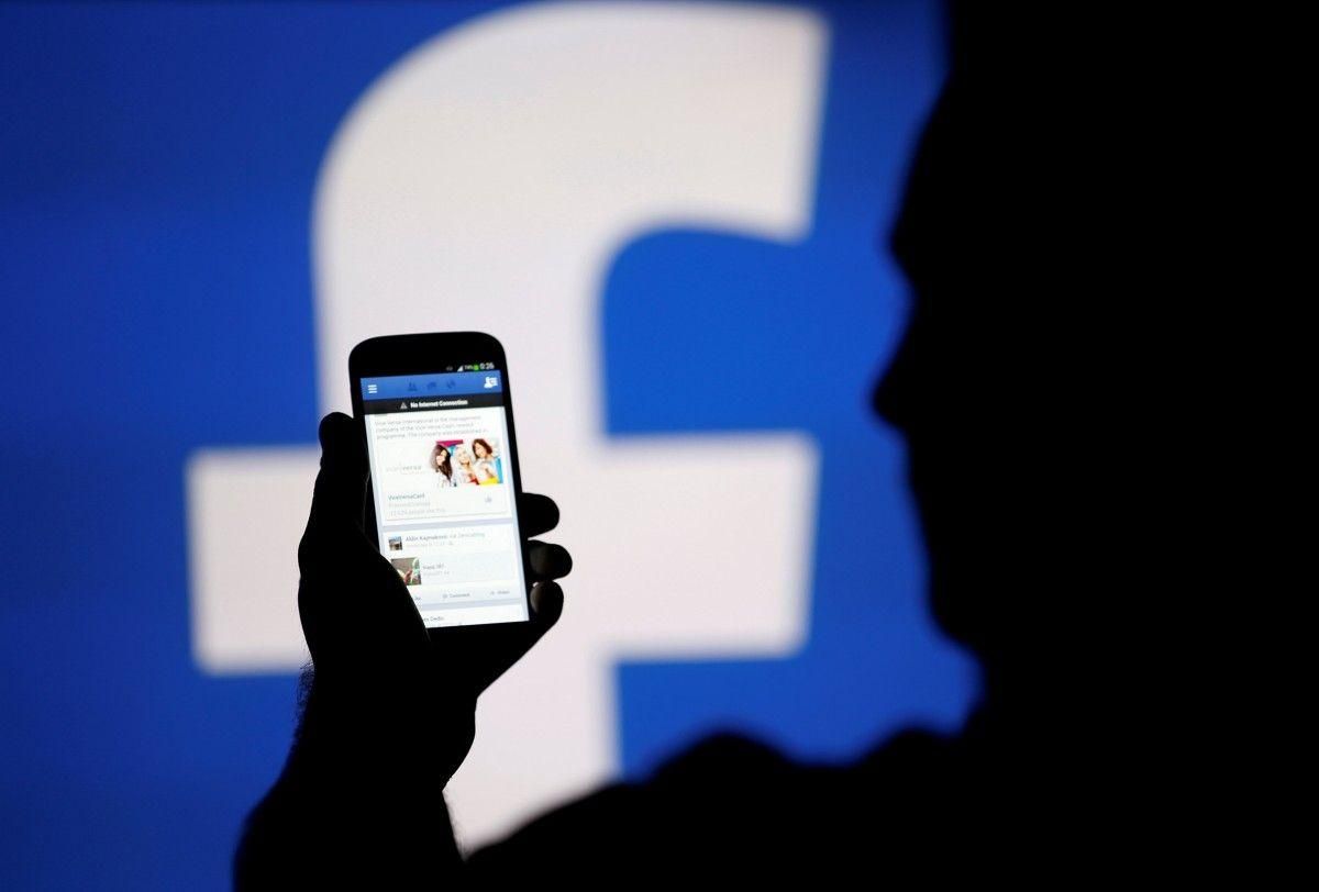 Власти США начали расследование против Facebook из-за утечки данных пользователей