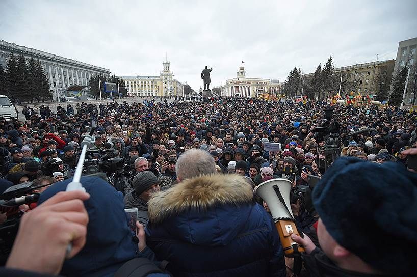 Пожар в Кемерово: на встрече с Путиным жестко обозвали участников митинга памяти жертв