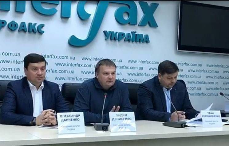 Денисенко: За невиконання закону "Маски-шоу стоп" треба вводити кримінальну відповідальність Денисенко: За невиконання закону "Маски-шоу стоп" треба вводити кримінальну відповідальність