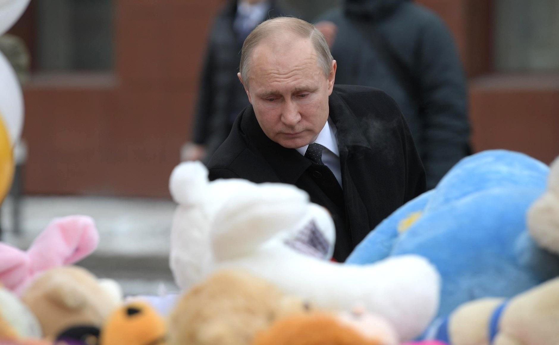 Путін знає, як легко трагедія може обернутися проти нього, – західні ЗМІ про пожежу в Кемерові