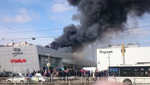 У Росії трапилась нова масштабна пожежа в автоцентрі Hyundai: фото і відео