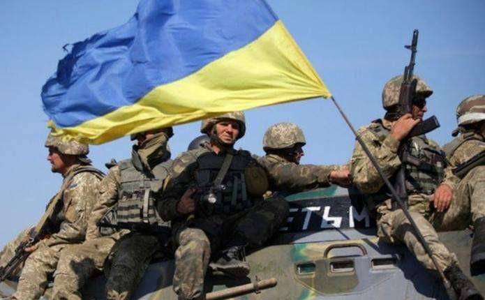 Полсотни обстрелов за сутки: в штабе АТО назвали самые горячие точки на Донбассе