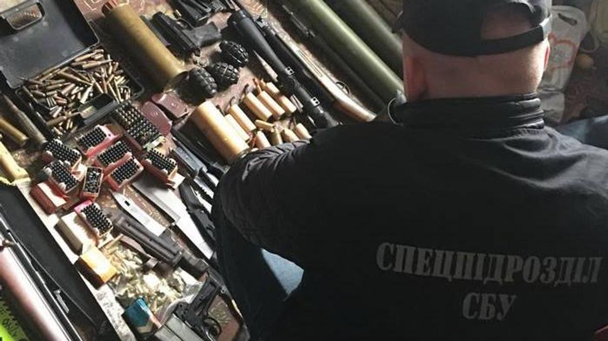В Одессе изъяли оружие из зоны АТО В Одессе изъяли оружие из зоны АТО
