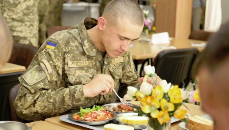 Как сегодня кормят украинских военнослужащих