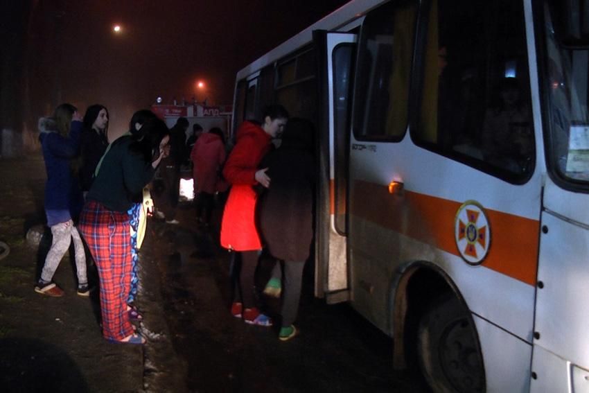 В Хмельницком горело студенческое общежитие В Хмельницком горело студенческое общежитие