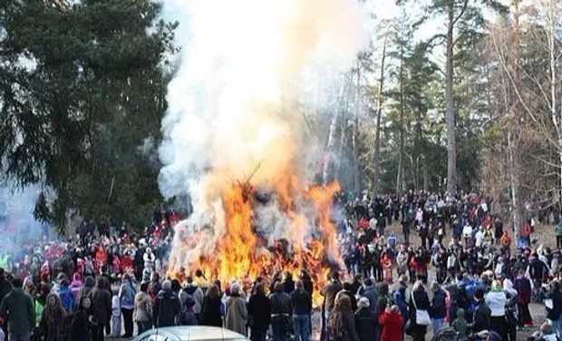 Великдень у Фінляндії Великдень у Фінляндії