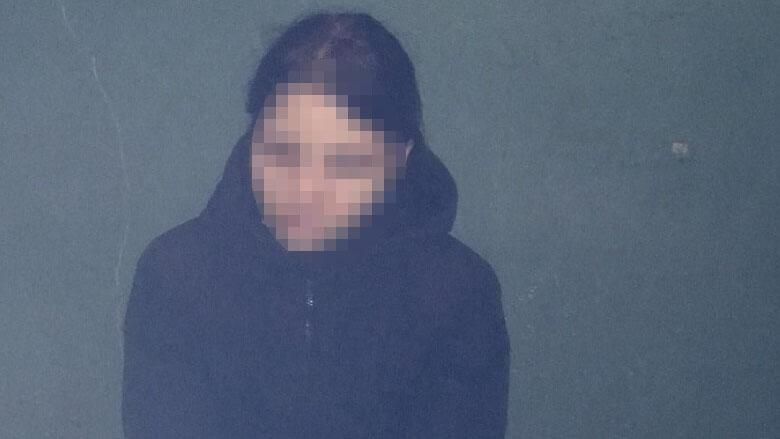 У Києві 16-річна дівчина збувала наркотики через "закладки"