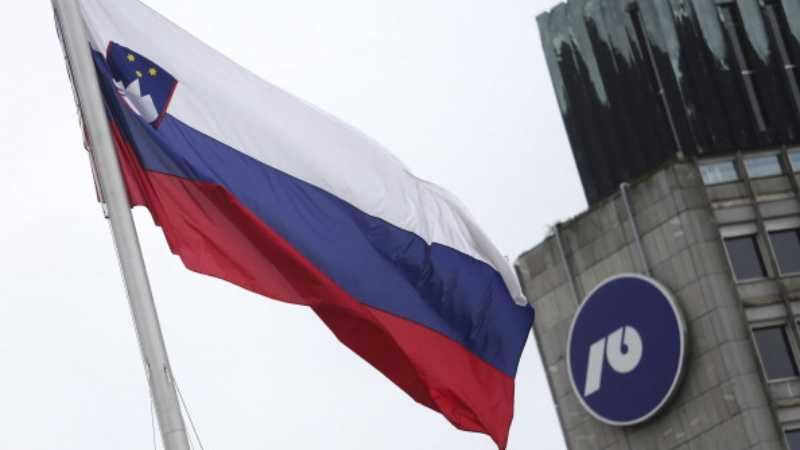 Словения отзывает посла из РФ, но российских дипломатов высылать не спешит