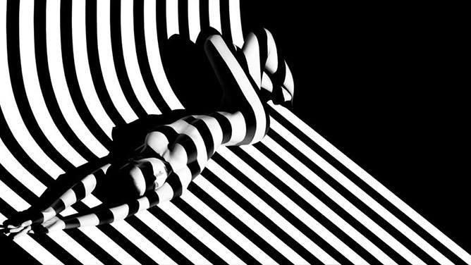 Искусственный интеллект нарисовал обнаженных людей: фото необычных силуэтов Искусственный интеллект нарисовал обнаженных людей: фото необычных силуэтов