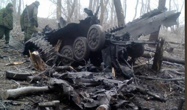 Появились фото разгромленной техники пророссийских боевиков в Луганской области