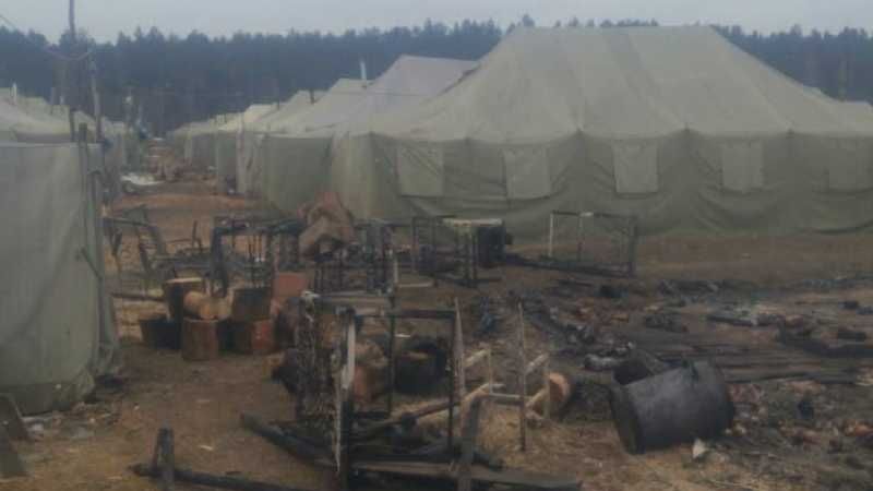 Пожежа у в/ч на Чернігівщині: від намету залишилось згарище, військовий зазнав опіків Пожежа у в/ч на Чернігівщині: від намету залишилось згарище, військовий зазнав опіків
