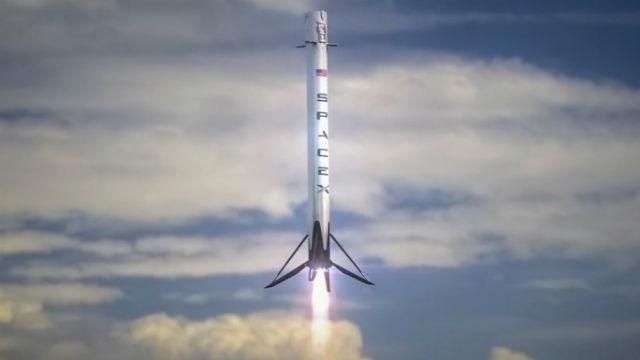 Запуск Falcon9 нової версії від SpaceX: відео та фото