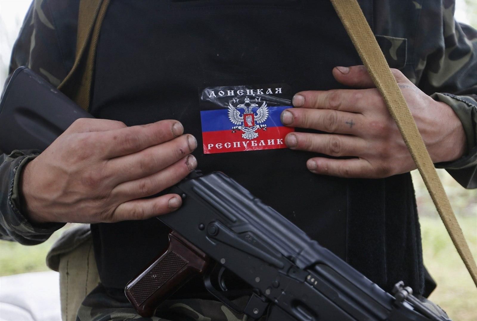 Бойовики приховано зосереджують військову техніку та озброєння завдяки "режиму перемир'я" Бойовики приховано зосереджують військову техніку та озброєння завдяки "режиму перемир'я"