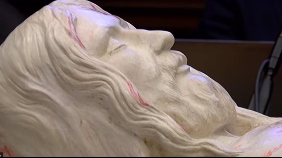 На основі Туринської плащаниці створено 3D-зображення Ісуса Христа: фото та відео