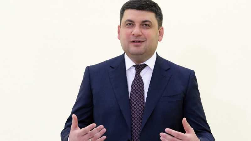 Гройсман задекларував 17 мільйонів доходів: з них зарплата лише 435 тисяч Гройсман задекларував 17 мільйонів доходів: з них зарплата лише 435 тисяч