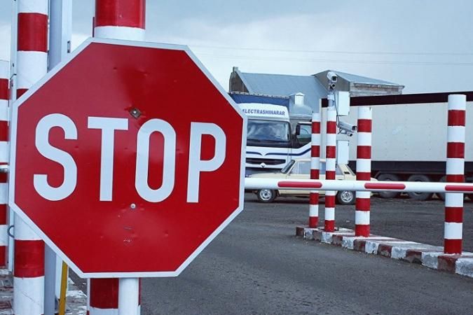 60 персон нон грата: СБУ заборонила в'їзд низці російських дипломатів 60 персон нон грата: СБУ заборонила в'їзд низці російських дипломатів