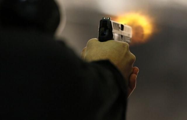 У Києві трапилася перестрілка: двоє водіїв не поділили дорогу У Києві трапилася перестрілка: двоє водіїв не поділили дорогу