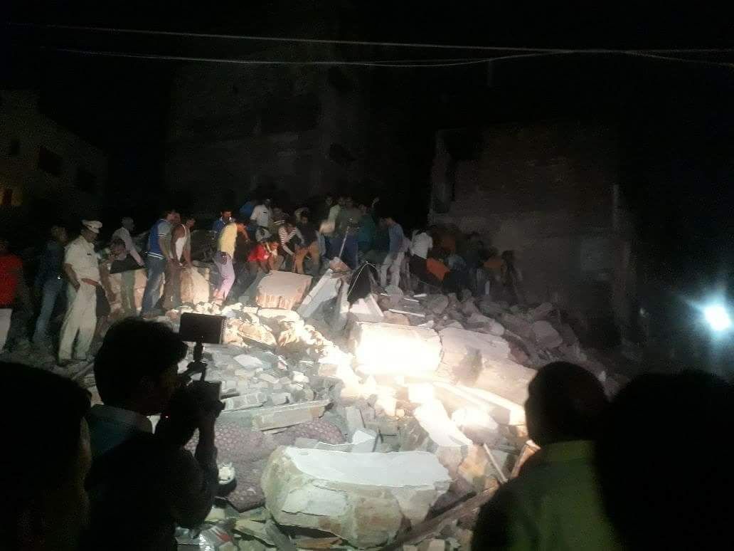 В Індії обвалився чотириповерховий готель: є жертви В Індії обвалився чотириповерховий готель: є жертви