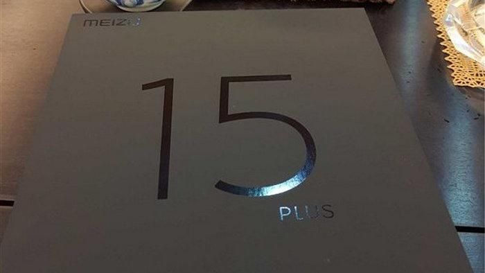 В мережі з'явилися фото смартфонів нової лінійки Meizu 15 В мережі з'явилися фото смартфонів нової лінійки Meizu 15