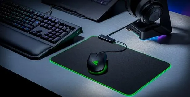 Килимки з підсвіткою від Razer Килимки з підсвіткою від Razer