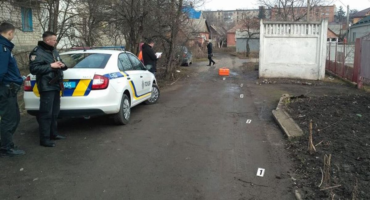 В Винницкой области горе-мать выбросила новорожденного малыша на свалку В Винницкой области горе-мать выбросила новорожденного малыша на свалку
