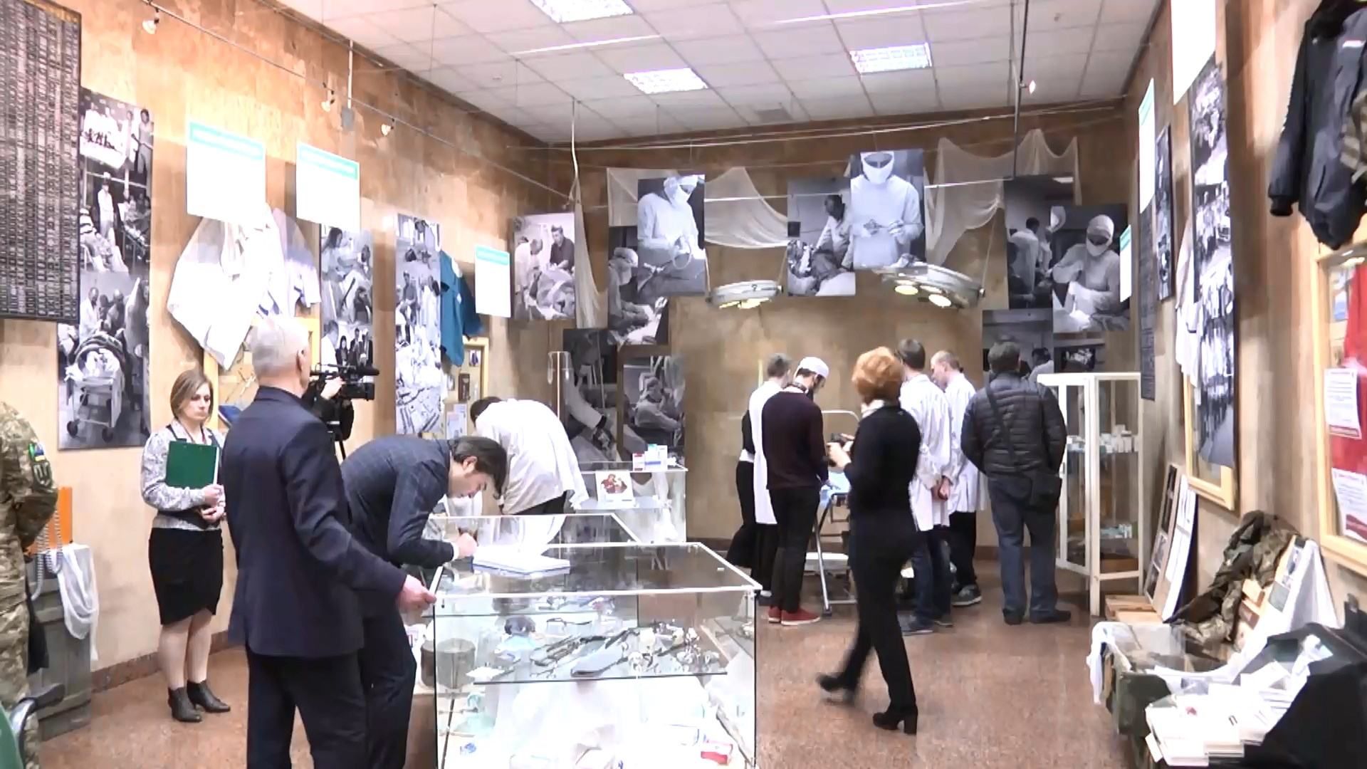 В Киеве открыли экспозицию о медиках из больницы имени Мечникова В Киеве открыли экспозицию о медиках из больницы имени Мечникова