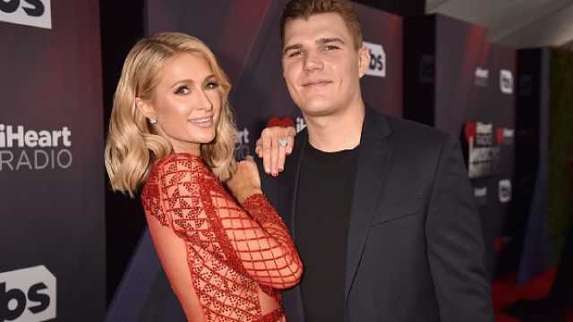 Пэрис Хилтон поделилась трогательным фото с любимым во Львове Пэрис Хилтон поделилась трогательным фото с любимым во Львове