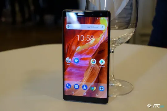 У продаж надійшли нові смартфони Nokia 8 Sirocco У продаж надійшли нові смартфони Nokia 8 Sirocco