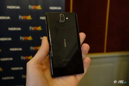 У продаж надійшли нові смартфони Nokia 8 Sirocco