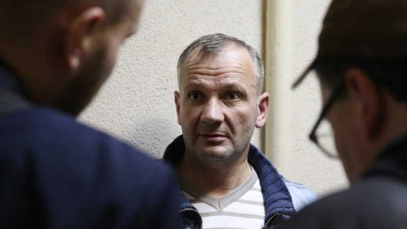 Суд над євромайданівцем Бубенчиком відклали на невизначений термін Суд над євромайданівцем Бубенчиком відклали на невизначений термін