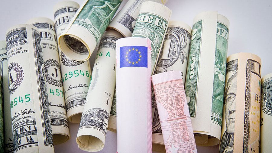 Готівковий курс валют на 04-04-2018: курс долару та євро Готівковий курс валют на 04-04-2018: курс долару та євро