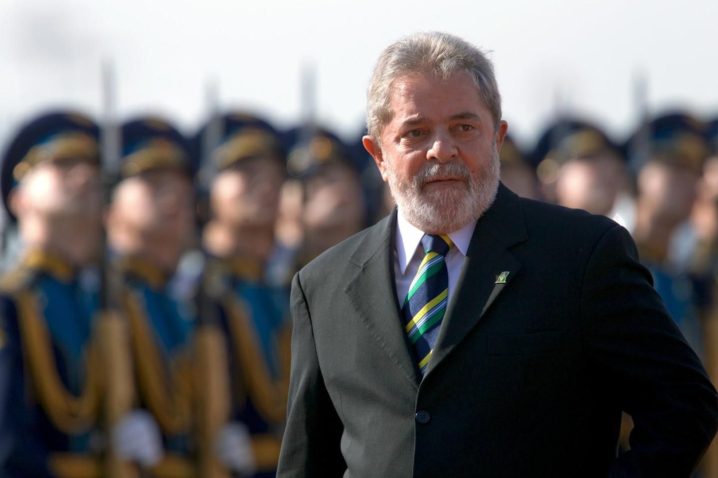 Суд разрешил взять под стражу экс-президента Бразилии