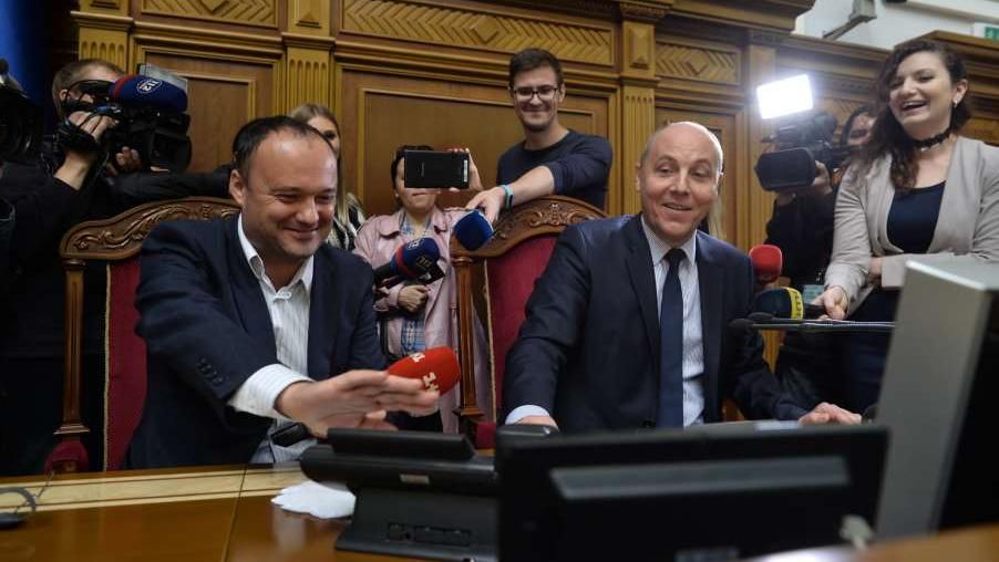 День в Раде: нардепы в очередной раз попытаются себя "реформировать" День в Раде: нардепы в очередной раз попытаются себя "реформировать"