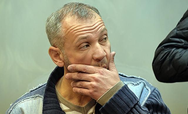 Адвокат Бубенчика каже, що не чув заяв підзахисного про розстріл "Беркуту" Адвокат Бубенчика каже, що не чув заяв підзахисного про розстріл "Беркуту"