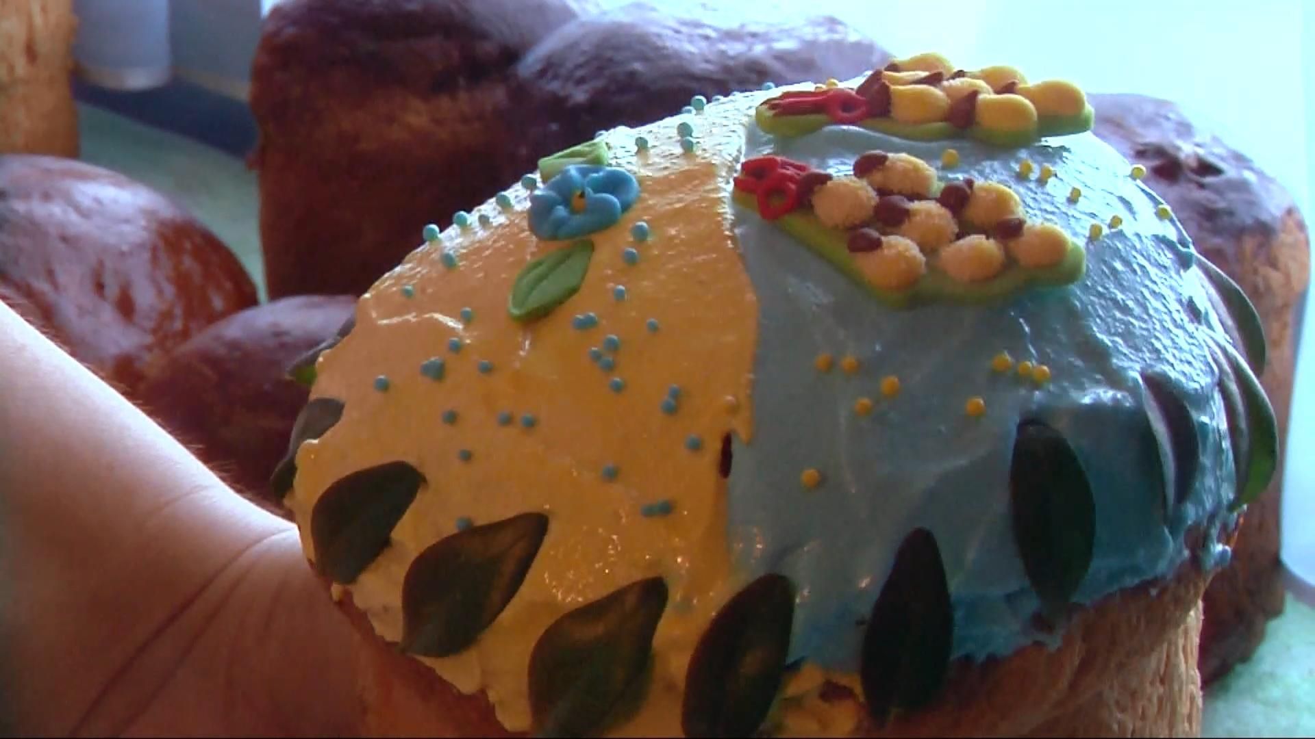 Волынянки пекут паски по 100-летнему рецепту Волынянки пекут паски по 100-летнему рецепту