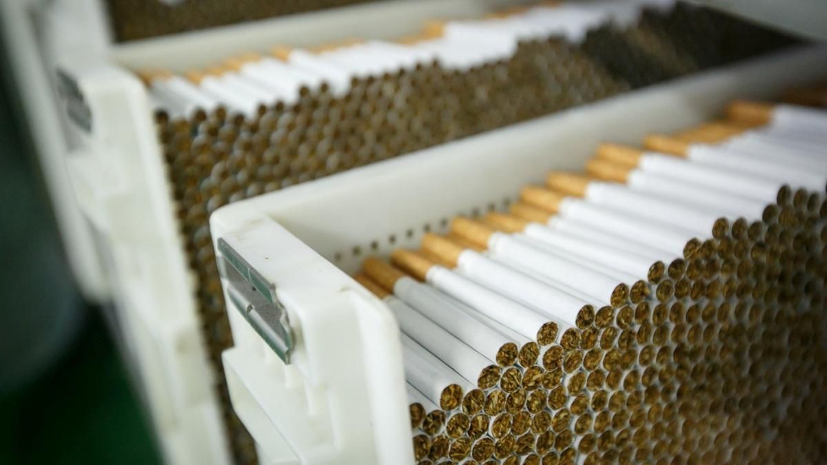 Мукачевские пограничники выловили из реки 15 пакетов с сигаретами Мукачевские пограничники выловили из реки 15 пакетов с сигаретами
