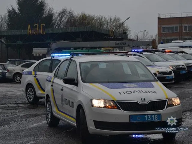 Поліції Львова передали 19 новеньких службових авто