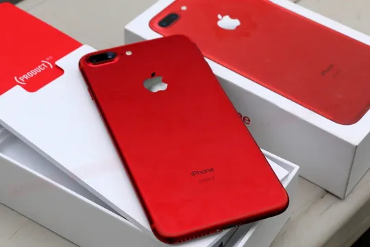Червоний iPhone 8 Plus
