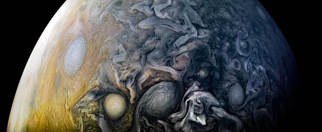 Нове фото Юпітера