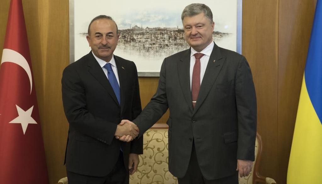 Порошенко проводит переговоры в Стамбуле Порошенко проводит переговоры в Стамбуле