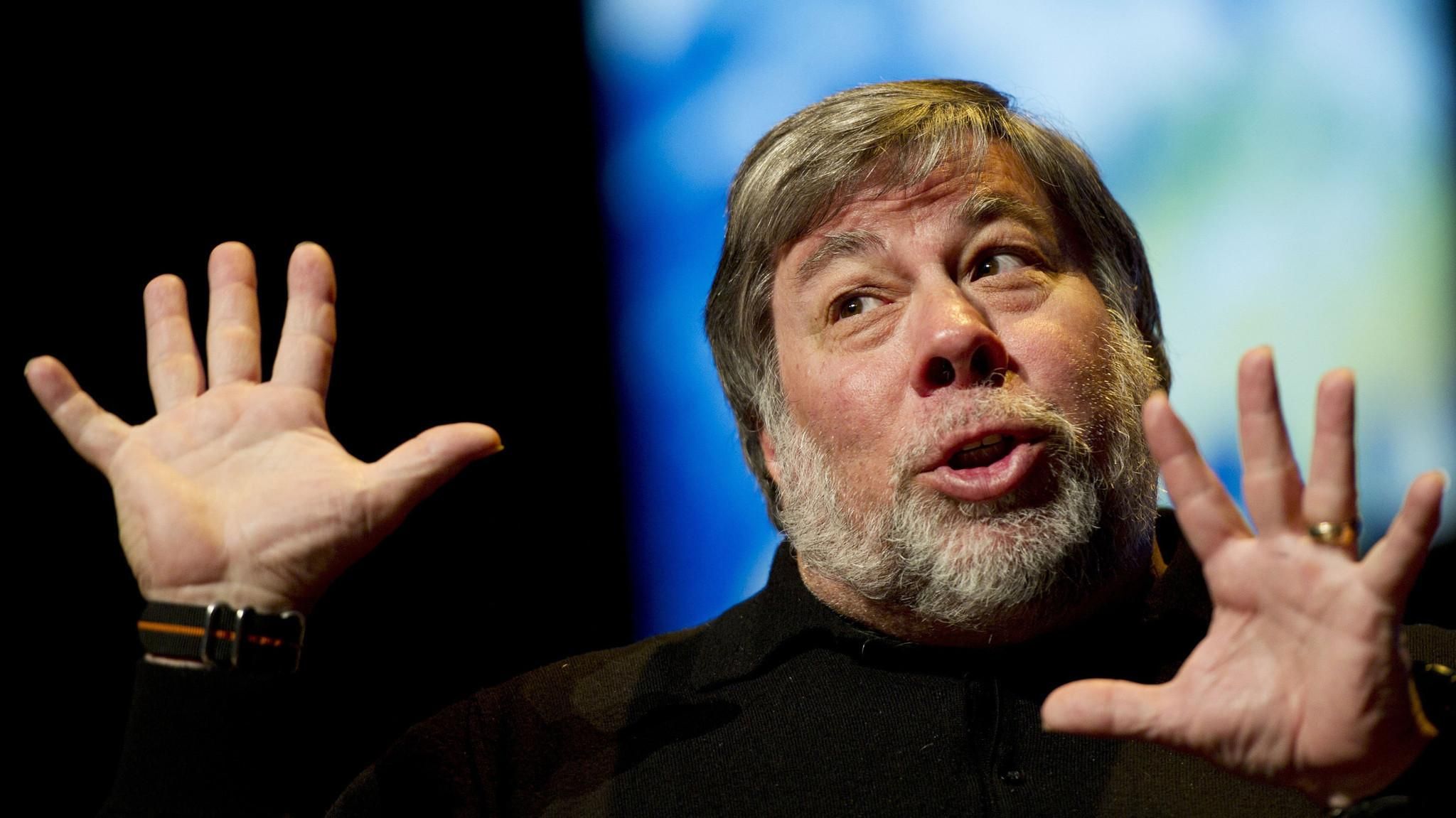 С Facebook удалился соучредитель Apple С Facebook удалился соучредитель Apple