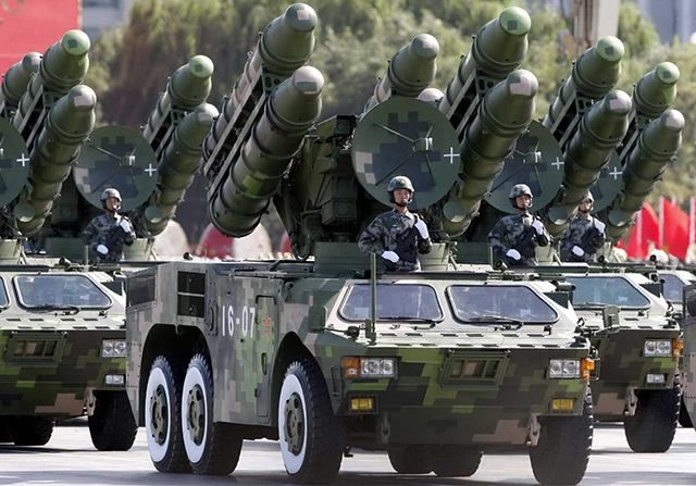 Российские оккупанты призовут крымчан на службу в ракетные войска